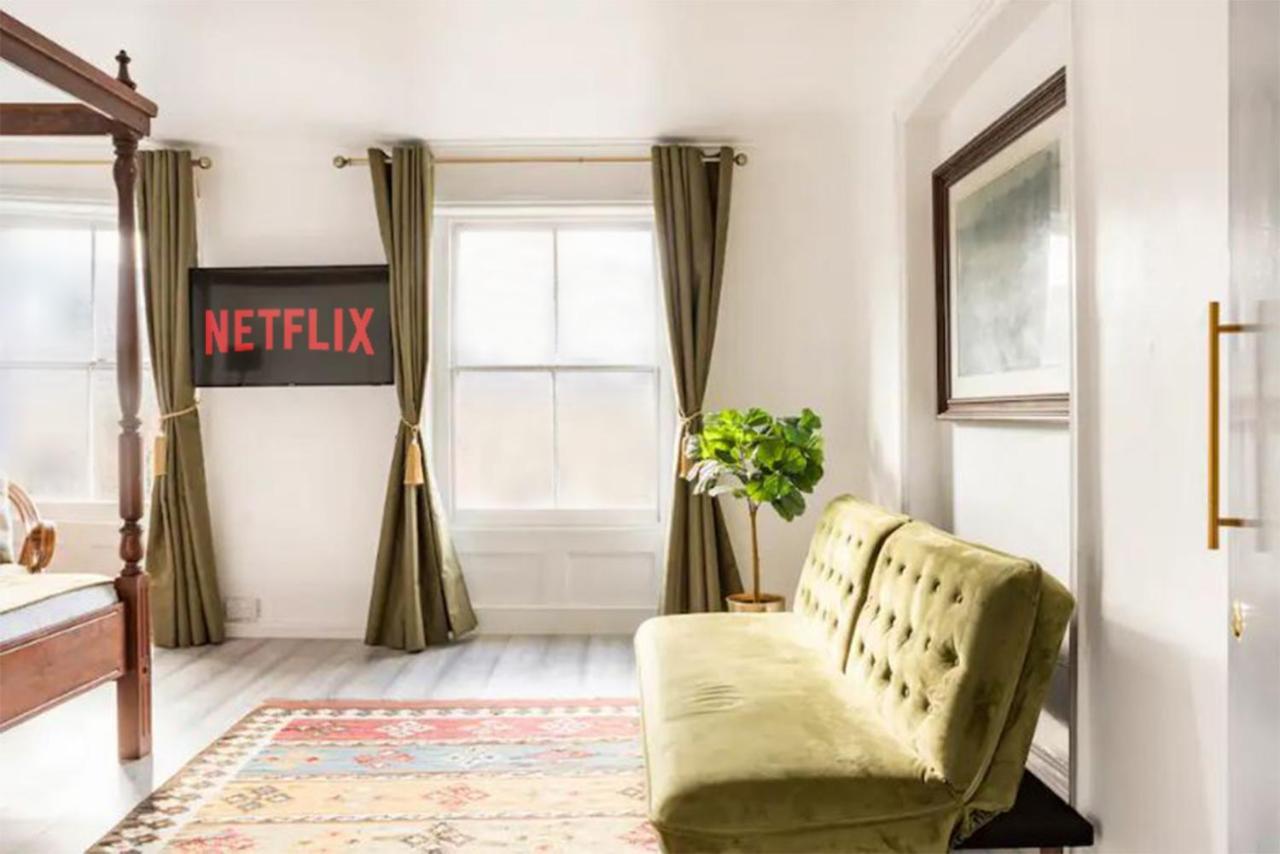 Victorian Style Apartment W/ Four-Poster Bed In Camden Town London Exterior foto